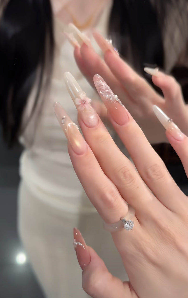 Dekorative erweiterte Nagelkunstspitzen