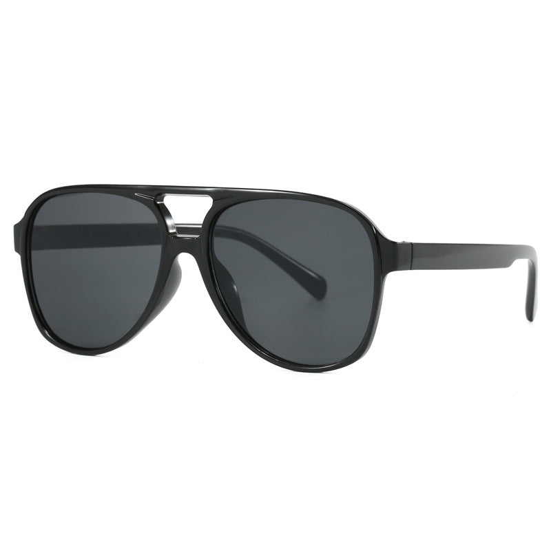 Damen Oversized Sonnenbrille mit sportlichem Design Karnz
