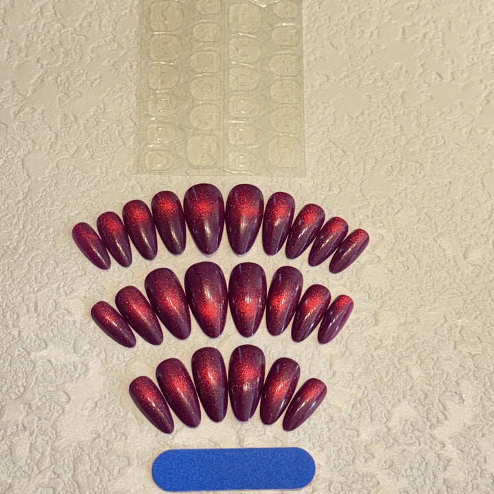 Glamouröse Ombre Stiletto-Nagelverlängerungen