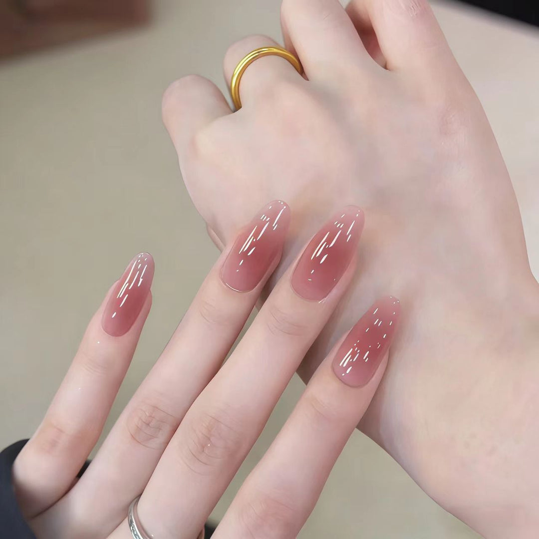 Professionelle langanhaltende Nagelerweiterungen