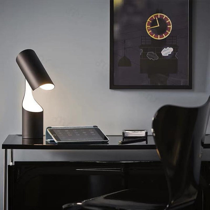 Moderne stilvolle Schreibtischlampe