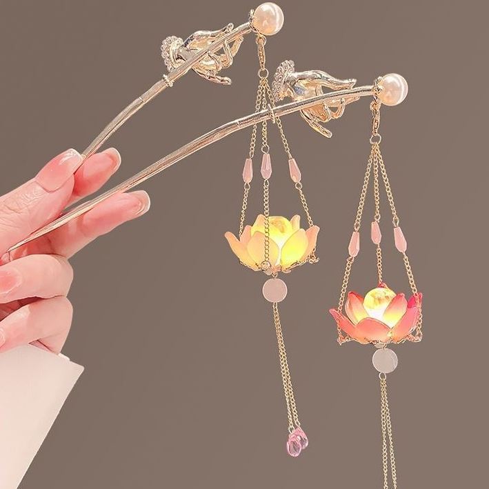Dekorativer floraler Haarschmuck-Stick Karnz