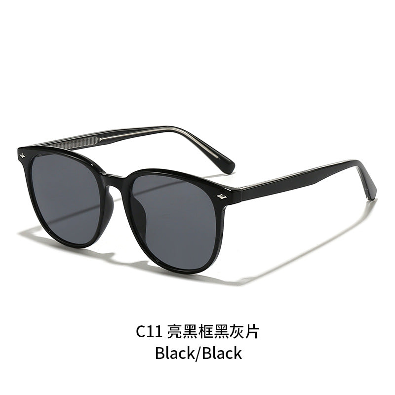 Damen modische Sonnenbrille im eleganten Formdesign Karnz