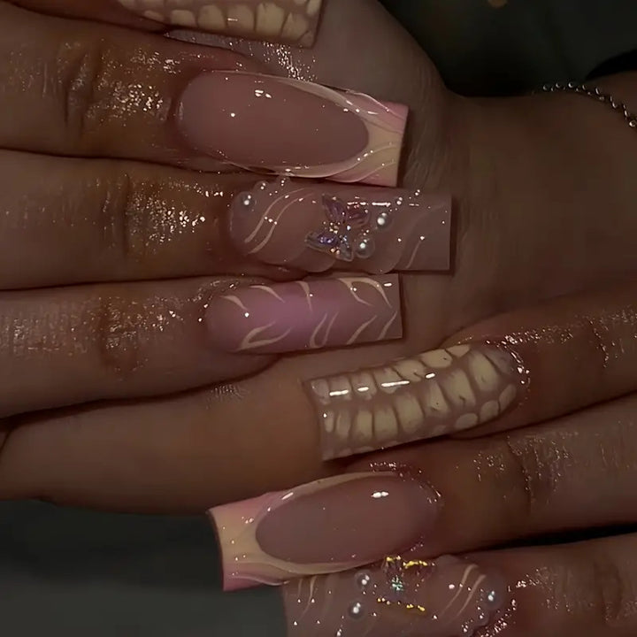 Chic 3D Floral Press-On Nail Art Karnz