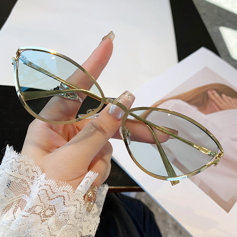 Damen Cat-Eye Sonnenbrille mit elegantem Metallrahmen und UV-Schutz Karnz