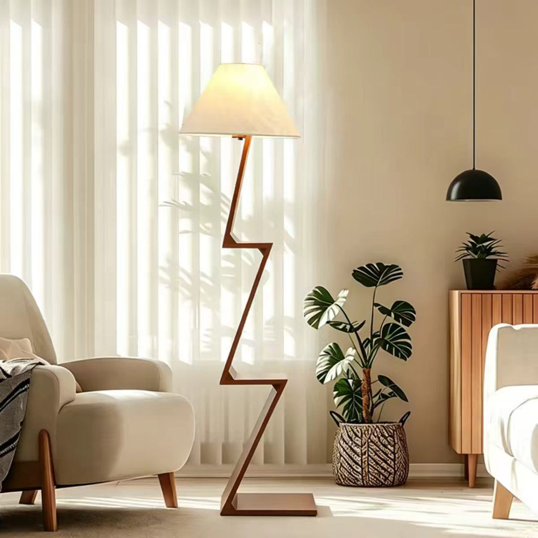Künstlerische Zickzack-Stehlampe