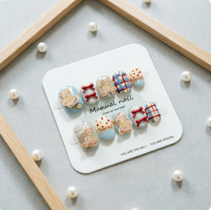 Niedliche Kunstnägel mit Bärchen-Motiv Karnz