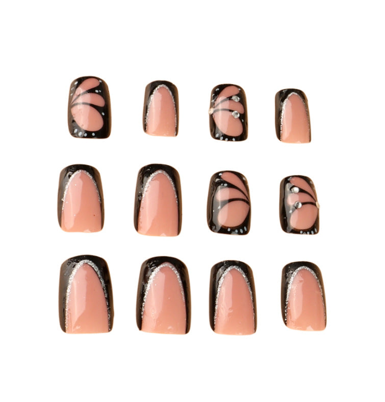 Künstlerische Nagelverlängerungen Karnz