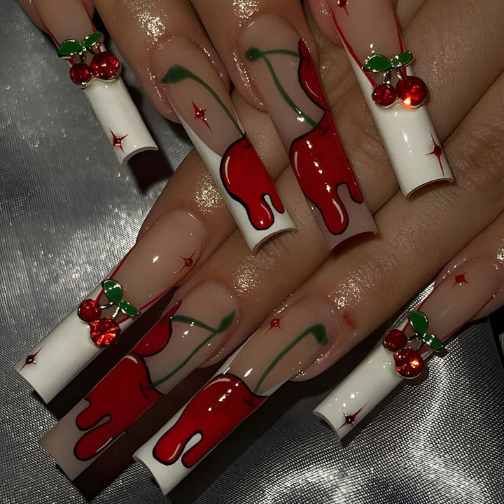 Kirschblüten Nagelkunst