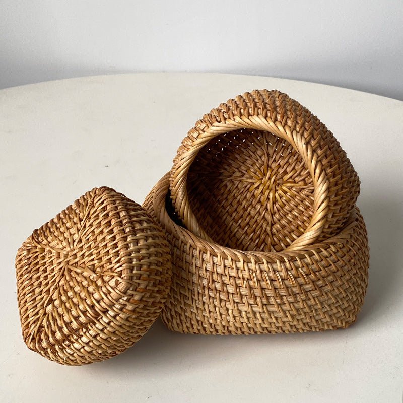 Damen Korb aus geflochtenem Rattan Karnz