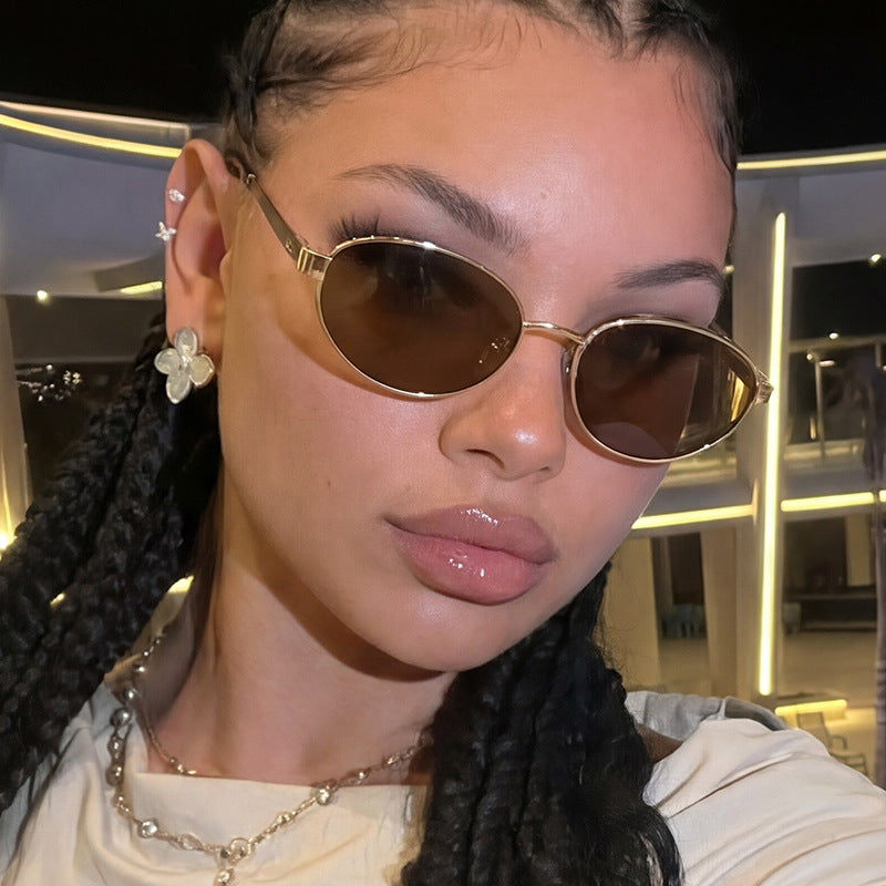 Damen modische Sonnenbrille mit schmalem Metallrahmen Karnz
