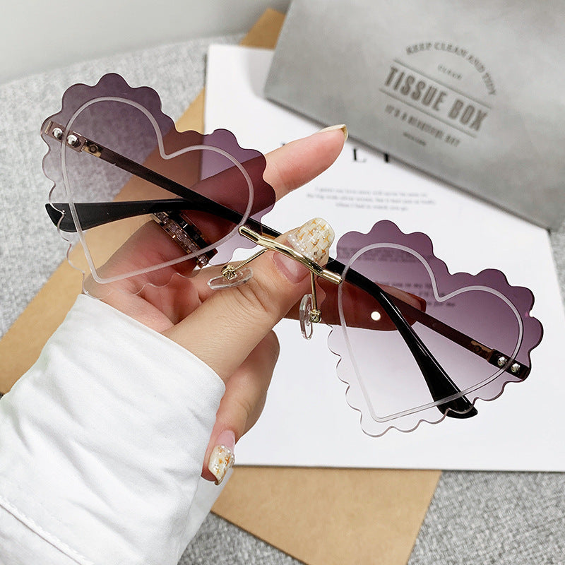 Damen Cat-Eye Sonnenbrille im einzigartigen Herzdesign Karnz