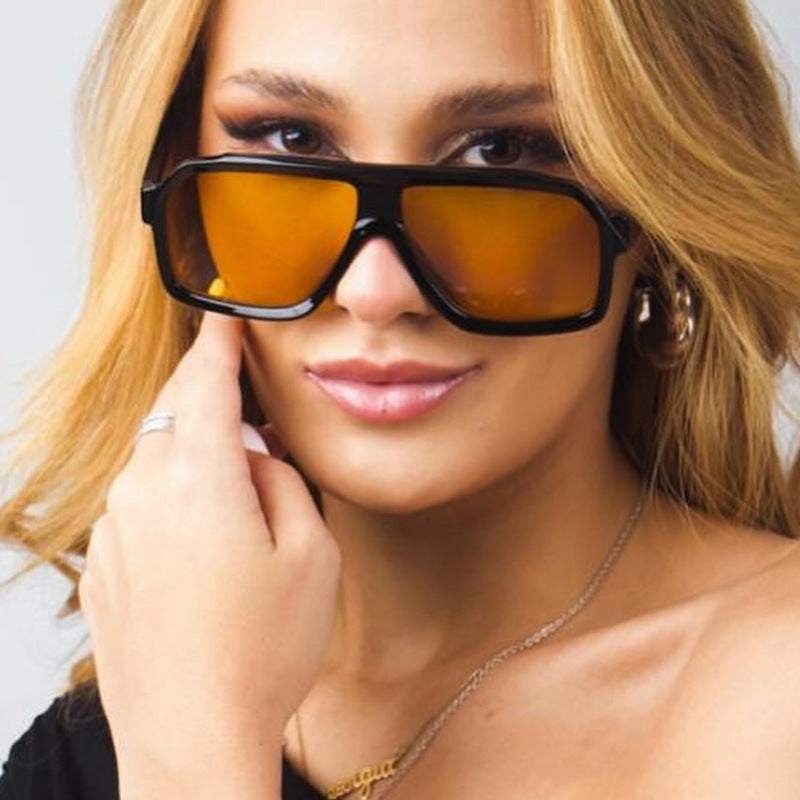 Damen große quadratische Sonnenbrille im modernen Design mit robustem Rahmen Karnz