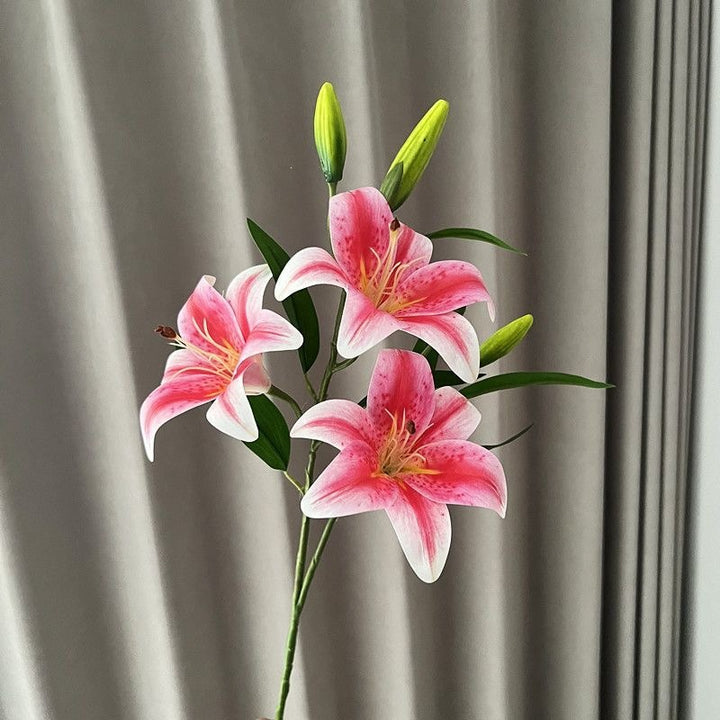 Künstlicher Flieder-Lilienstrauß