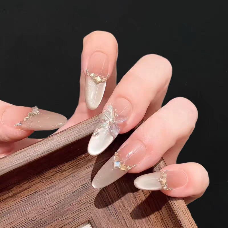 Dekorative Nagelkunst Karnz