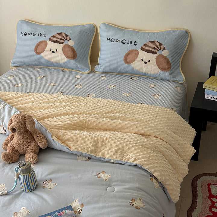 Kinderbett-Set mit gesteppter Kopfkissen-Garnitur, Matratzenauflage und Minky-Kuscheldecke