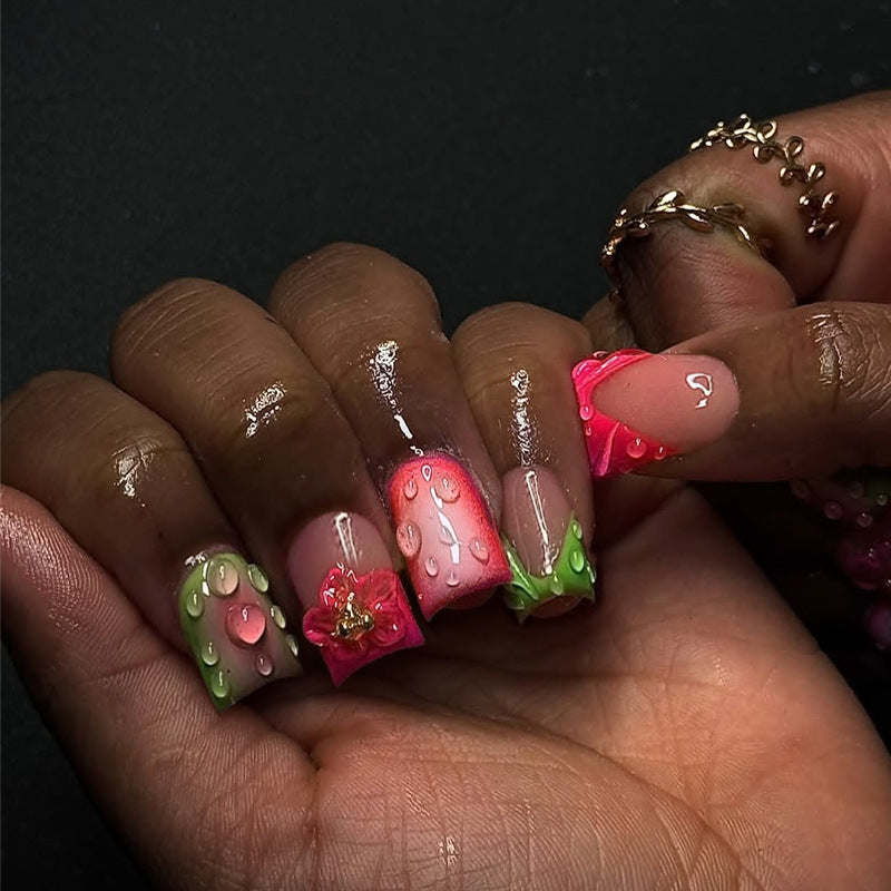 Kreatives dekoratives Press-On Nagelkunstset Karnz