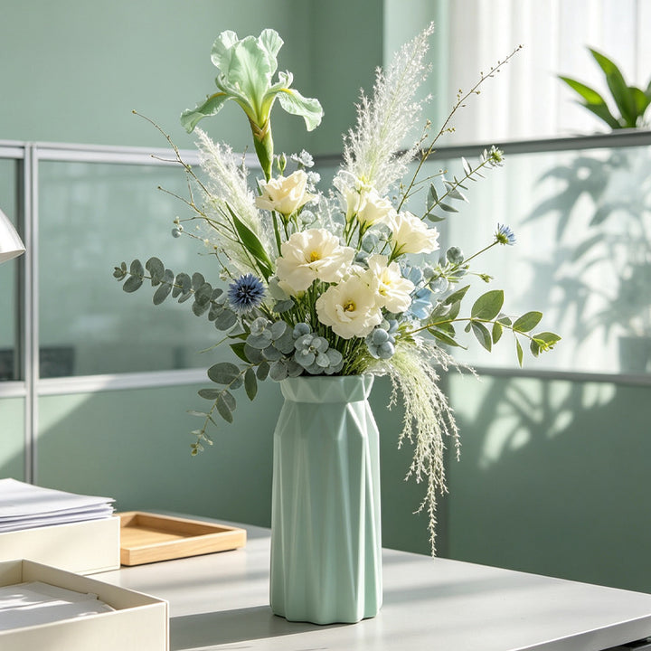 Elegante geometrische Vase Karnz