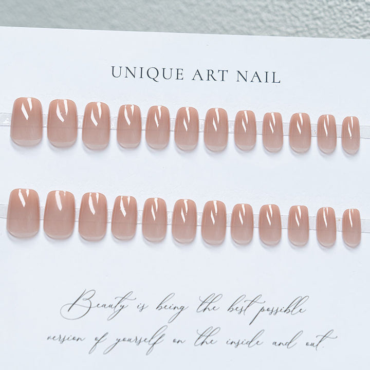 Natürlicher glänzender Nagelkunst