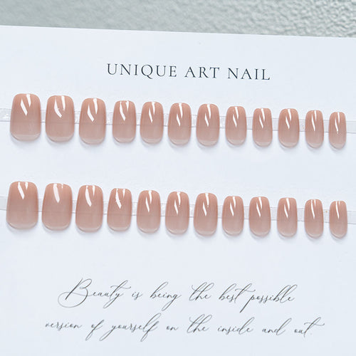 Natürlicher glänzender Nagelkunst