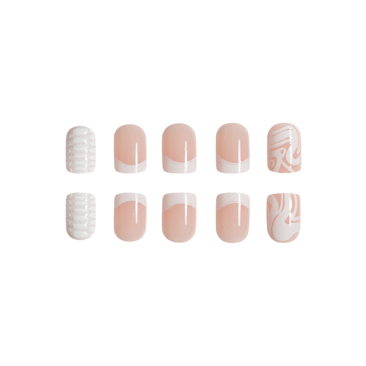 Künstlerische Acrylnagelverlängerungen mit Marmor Design Karnz