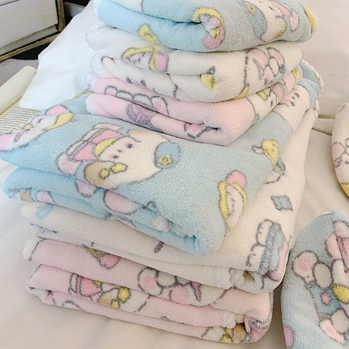 Kuscheldecke mit Verspieltem Tiermotiv Karnz