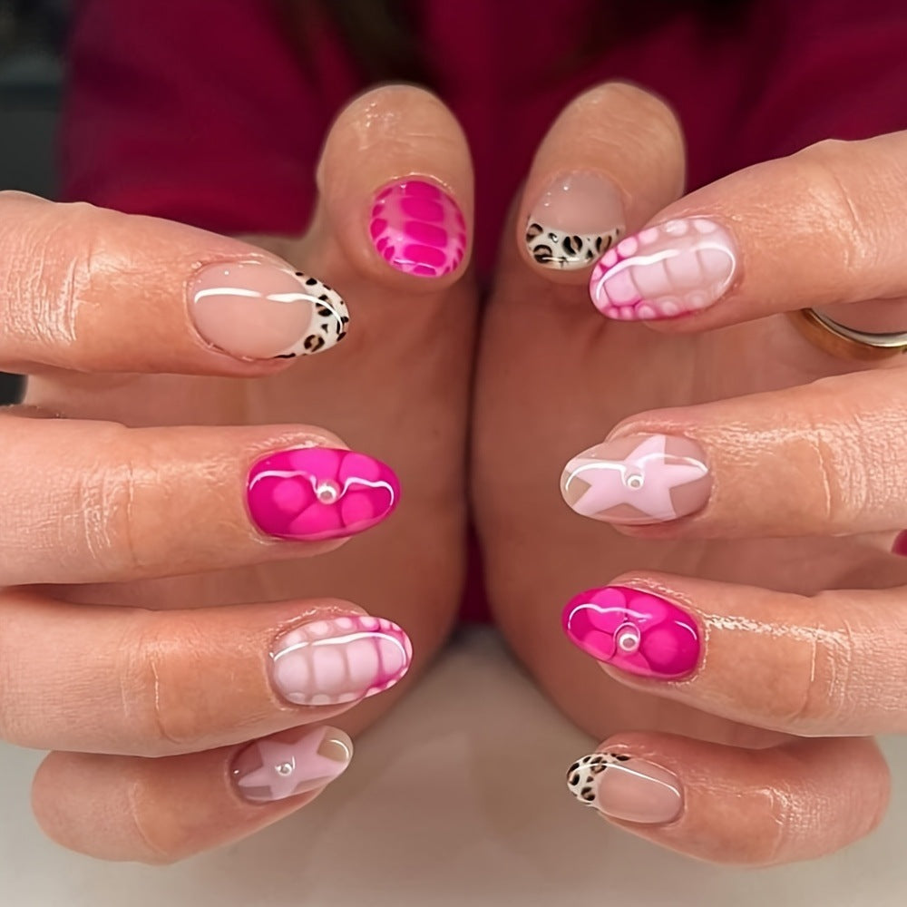Dekorative Nagelkunst Karnz