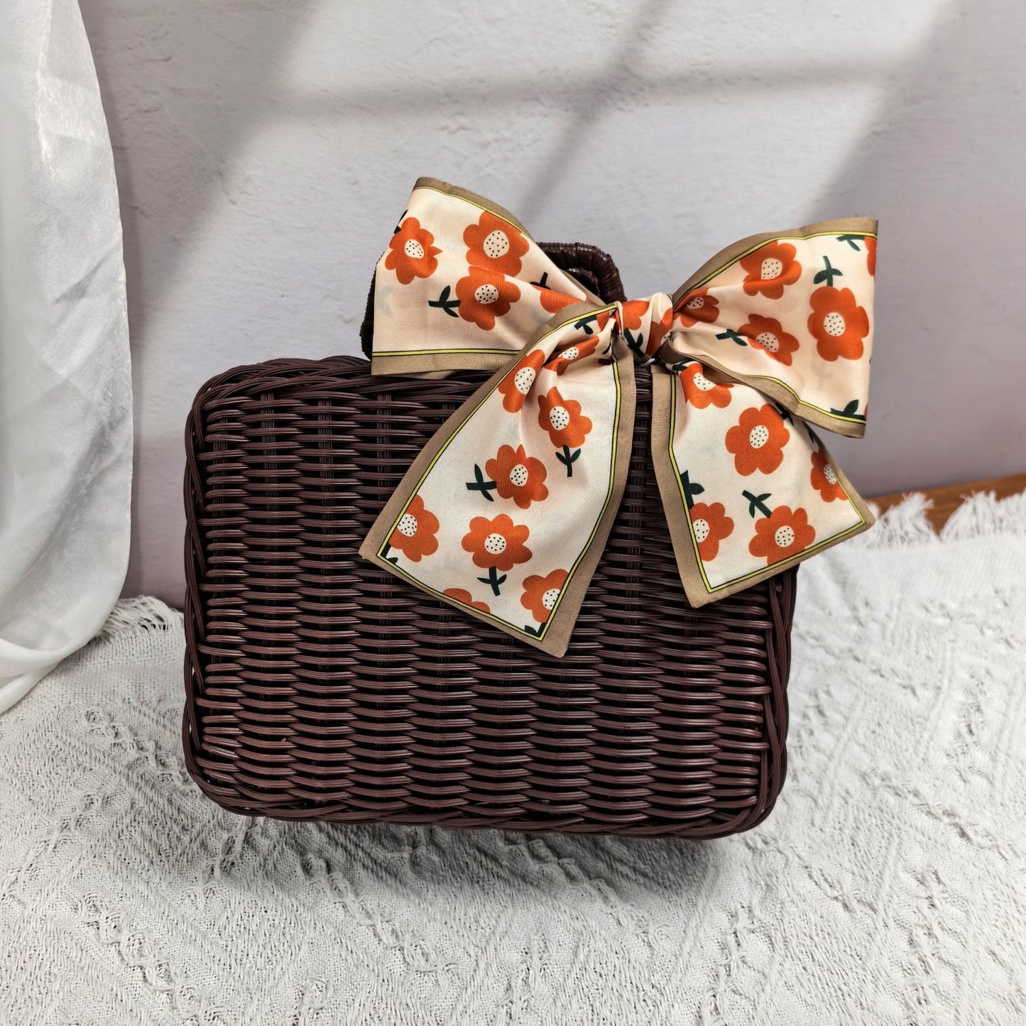 Damen eleganter Handtasche aus geflochtenem Material Karnz