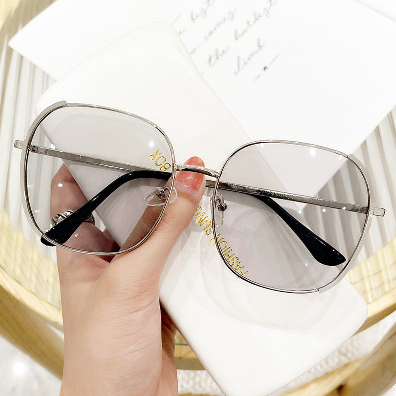 Damen oversized Sonnenbrille mit schützendem UV-Schutz und elegantem Metallrahmen Karnz