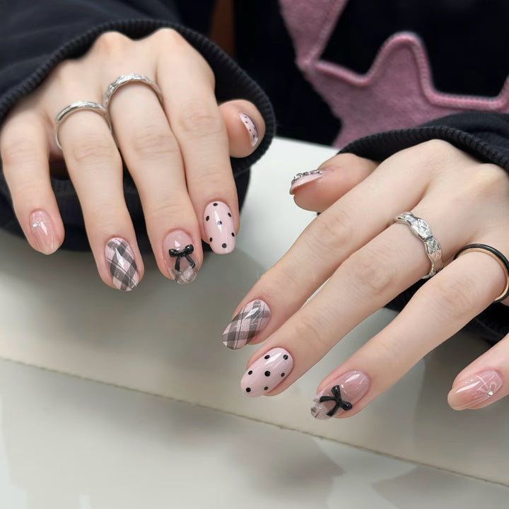 Gemusterter Press-On Nagel Kunst Set