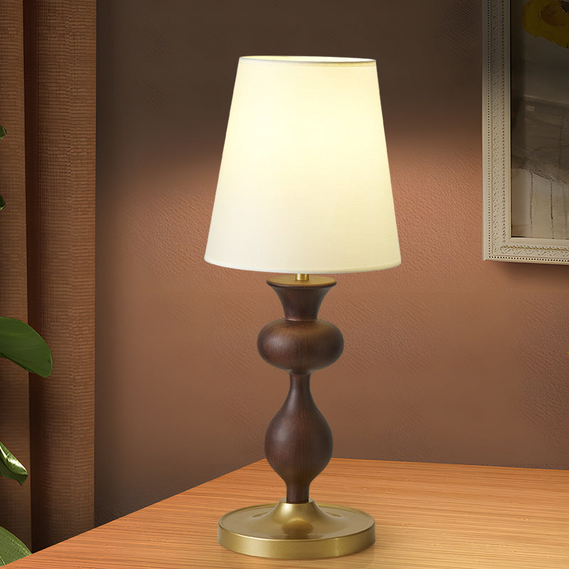 Elegante dekorative Tischlampe