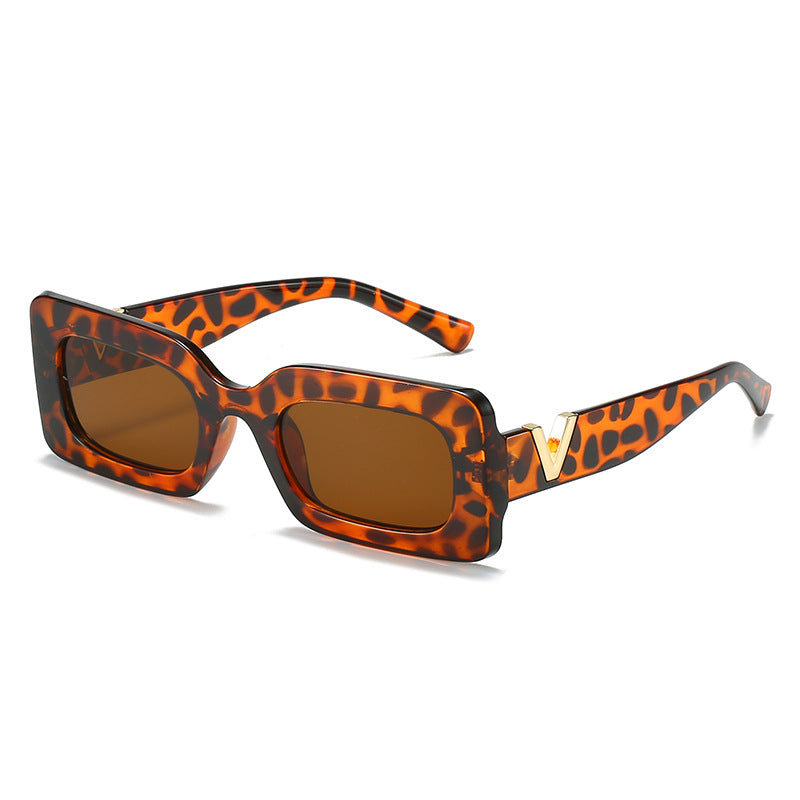 Damen modische quadratische Sonnenbrille mit stilvollem Metallbesatz Karnz