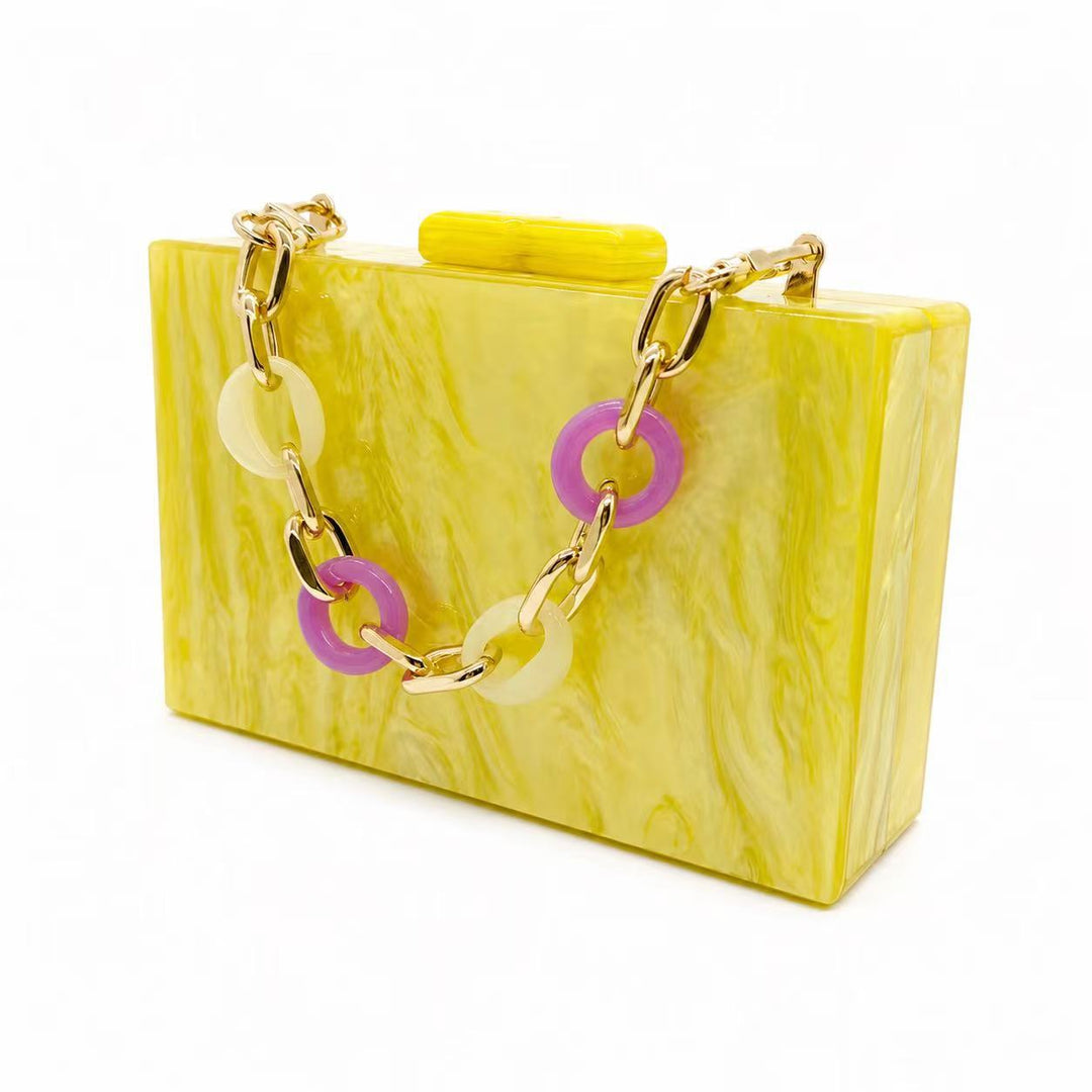 Marmorierte Acryl-Clutch
