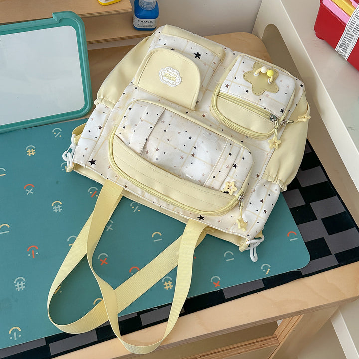 Süßer illustrierter Charakter-Rucksack Karnz