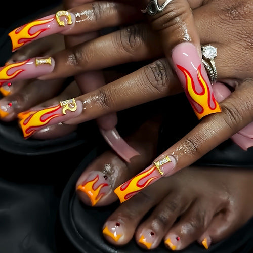 Flammenmuster Press-On Nagelkunst Karnz