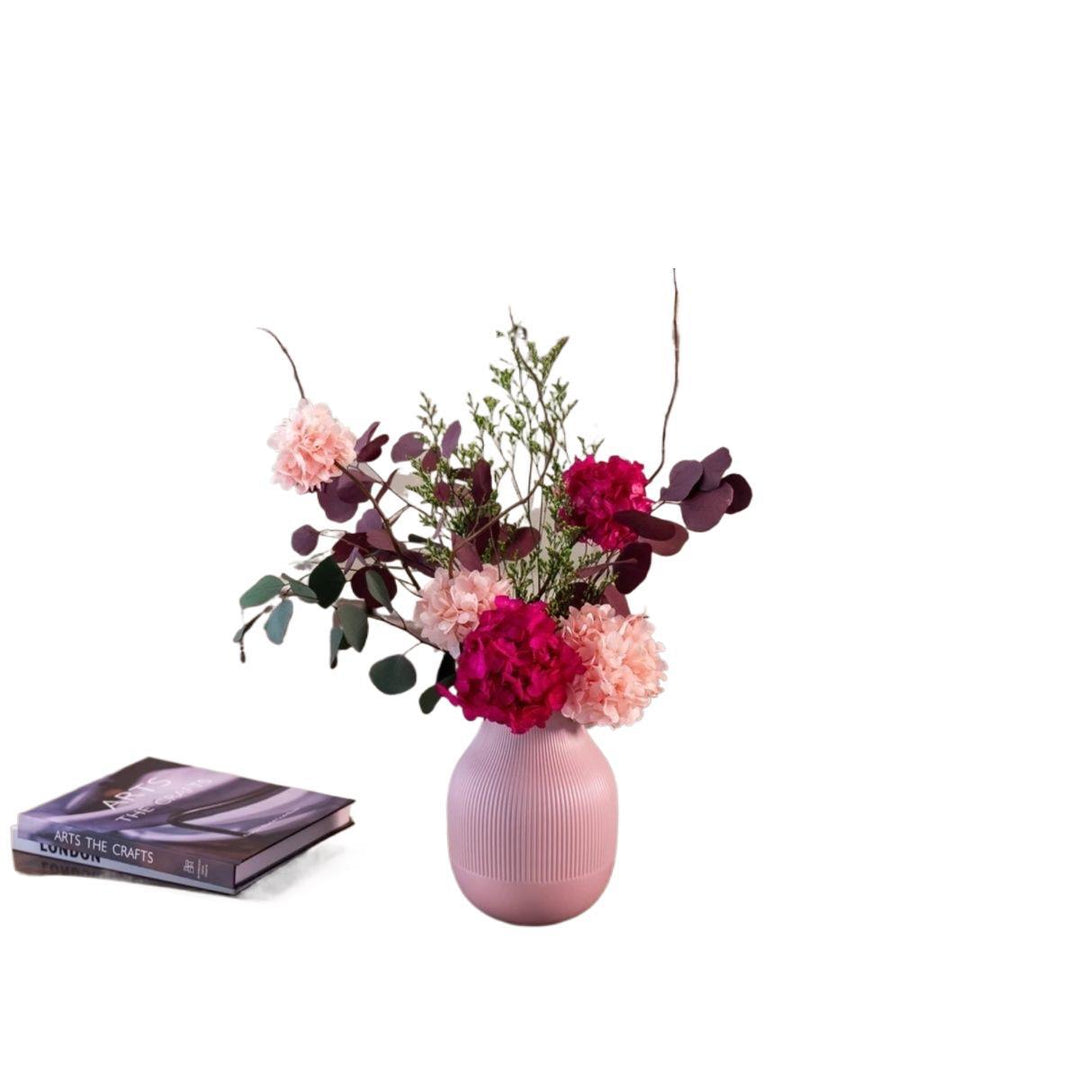 Charmante florale Blumenarrangement