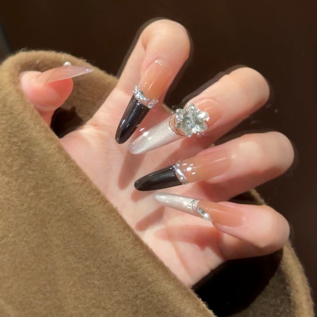 Premium Strass-beschmückte Press-On Nagelverlängerungen Karnz