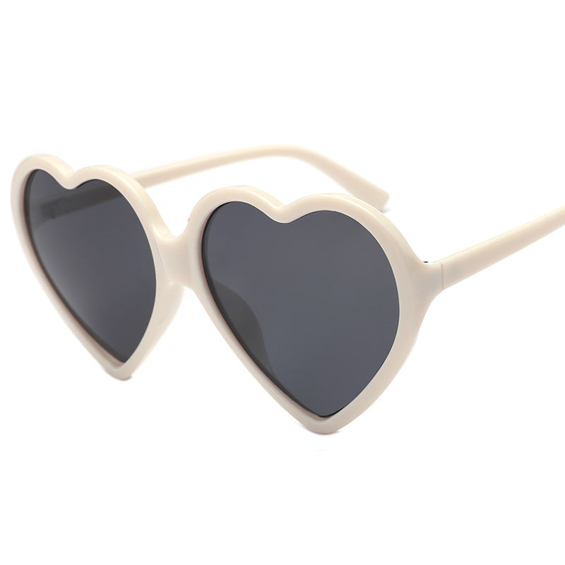 Damen Herzförmige Sonnenbrille mit stylishem Rahmen Karnz
