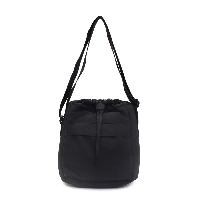 Lässige Kordelzug-Eimer-Tasche Karnz