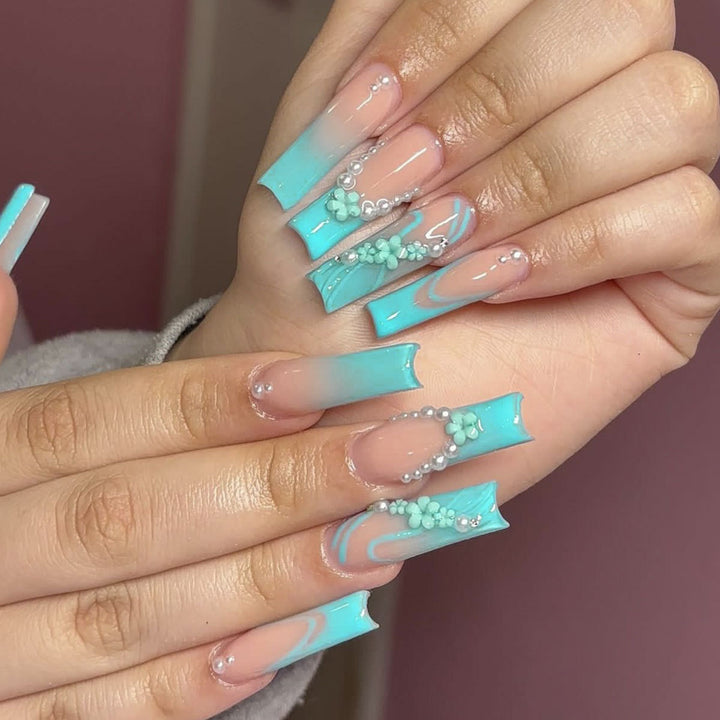 Elegante dekorative Acrylnagelverlängerungen Karnz