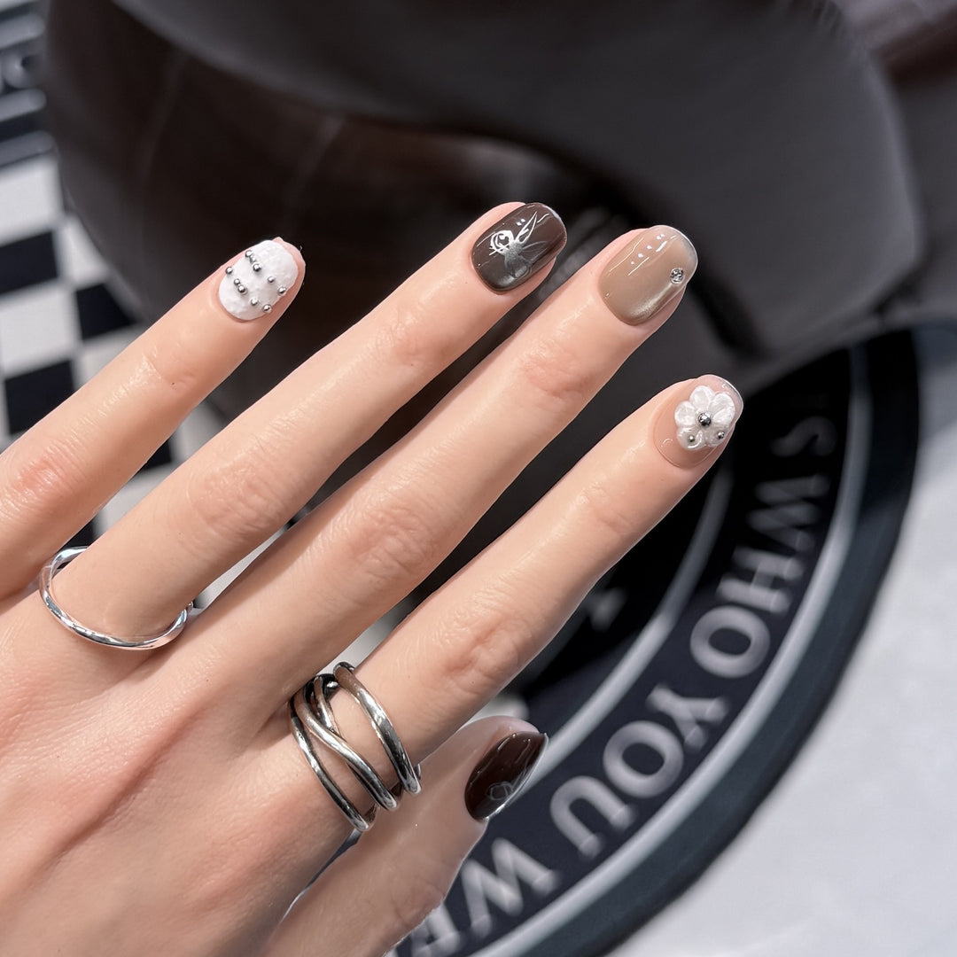 Dekorativer Nagelkunst Set Karnz