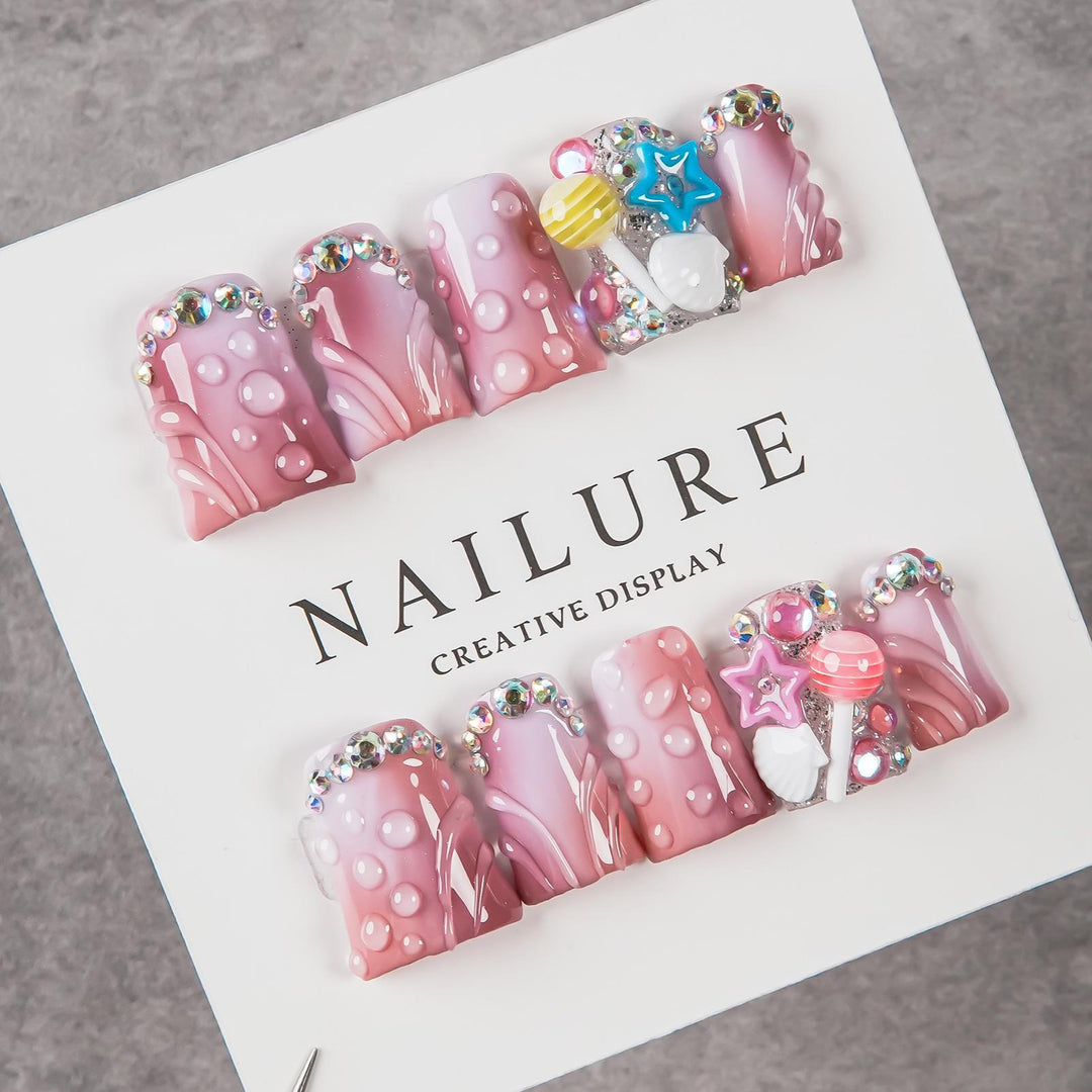 Dekoratives Fantasy-Themen Press-On Nagelset