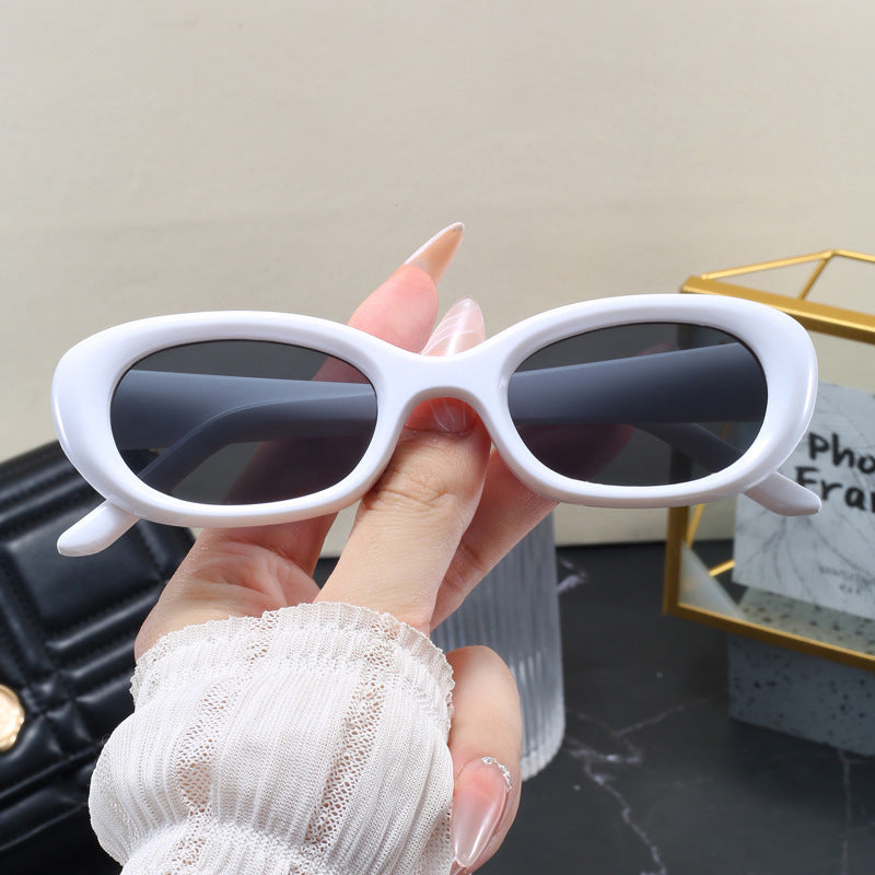 Damen modische Sonnenbrille mit ovalem Design und UV-Schutz Karnz