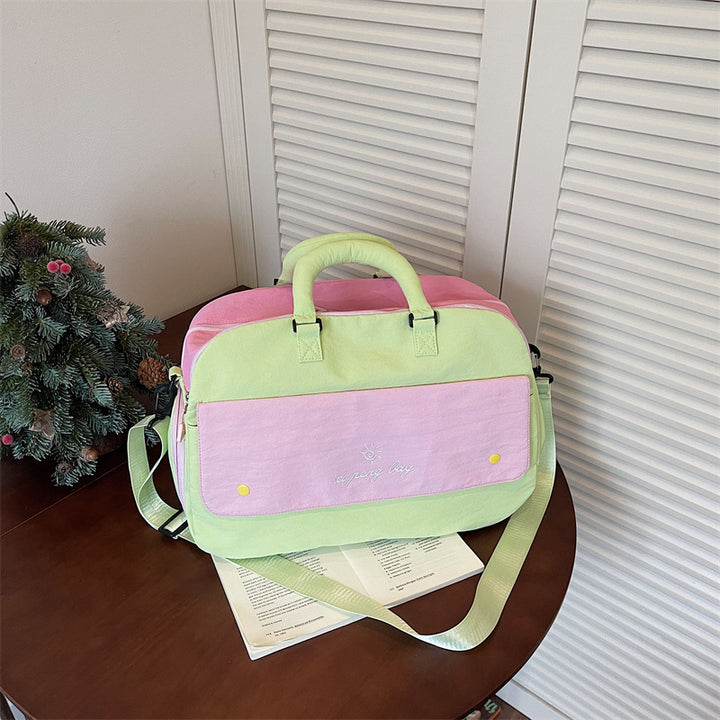 Stylische Weekender-Tasche mit mehreren Fächern