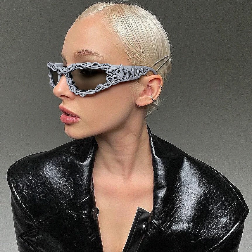 Damen extravagante Design-Sonnenbrille mit kreativem strukturierter Rahmen Karnz