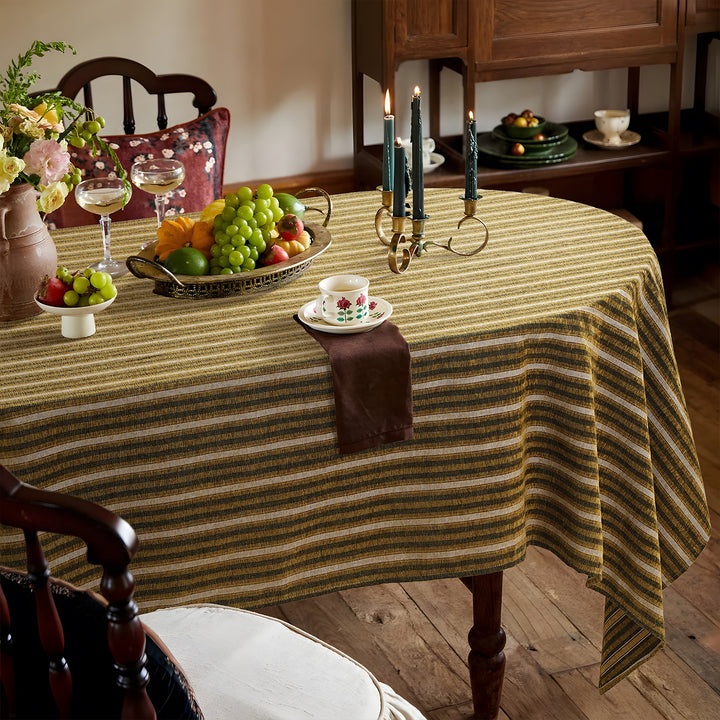 Tischdecke aus Baumwoll-Leinen mit filigranem Streifenwebmuster