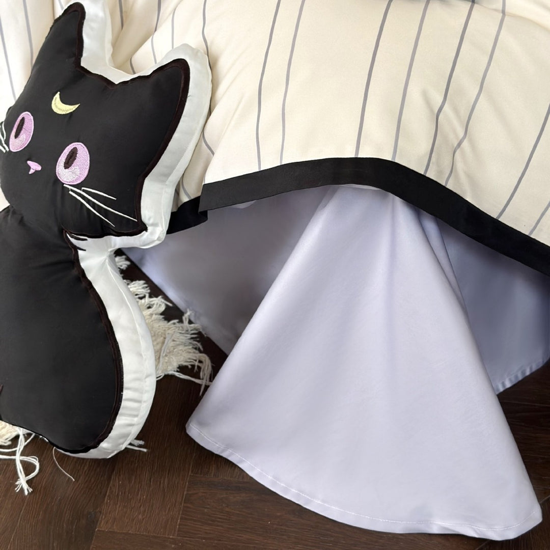 Bedrucktes Baumwoll-Mix Bettwäsche-set mit verspielter schwarzer Katzenstickerei und Kissenbezügen