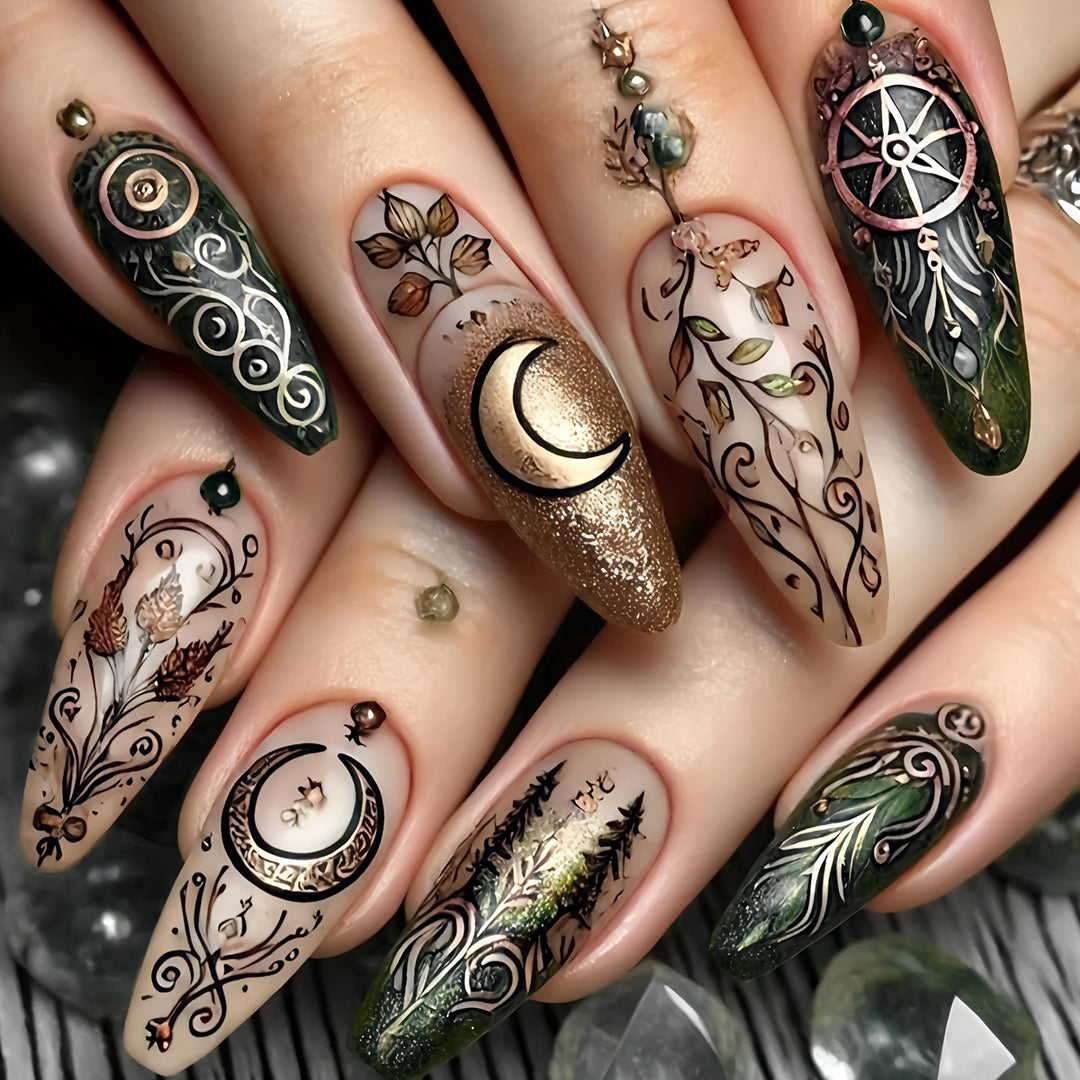 Elegantes Nageldesign Karnz