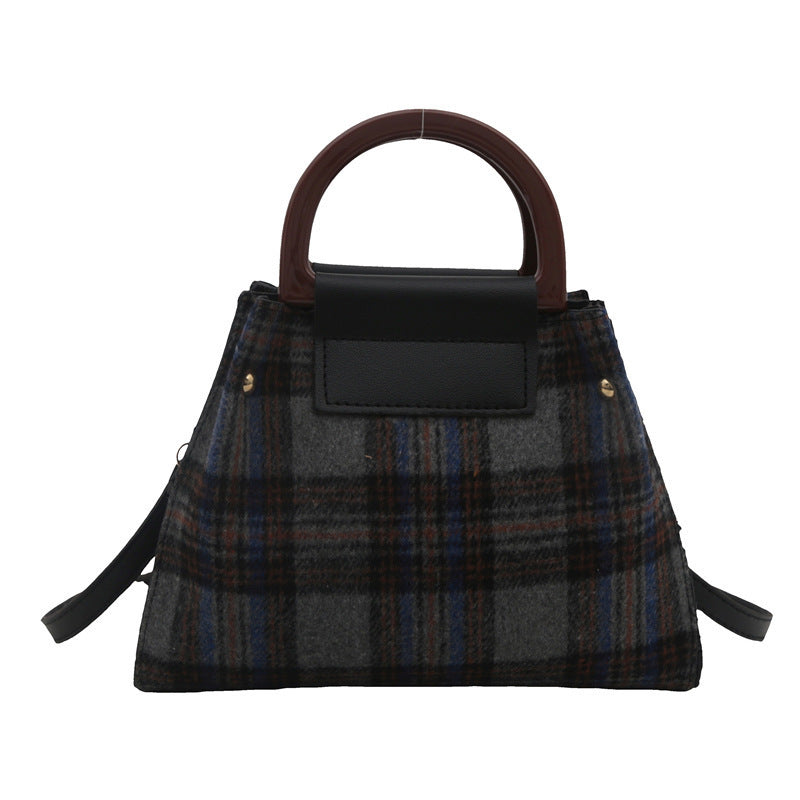 Karo Strukturierte Mini-Handtasche Karnz