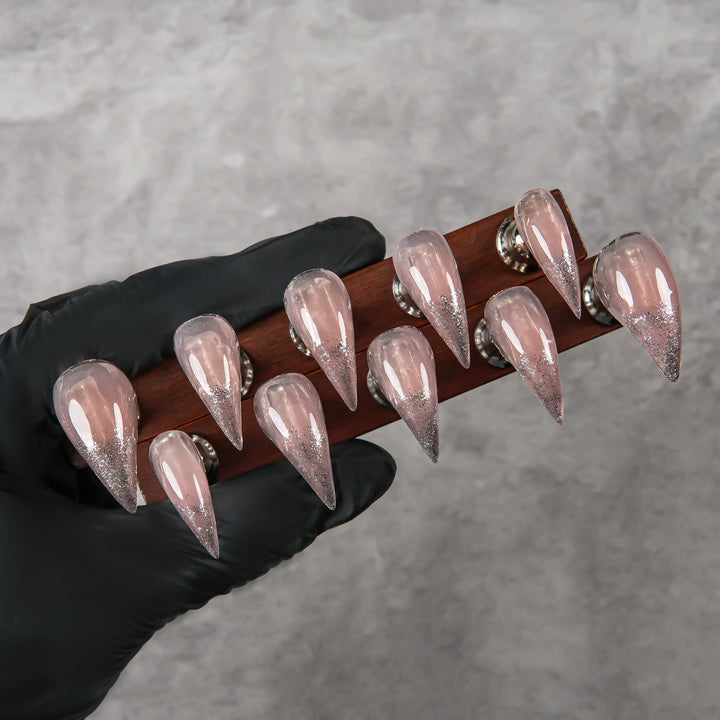 Stiletto Press-On Nagelverstärkungen mit Edelsteinakzenten